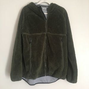 Michaels Strahan fleece pullover